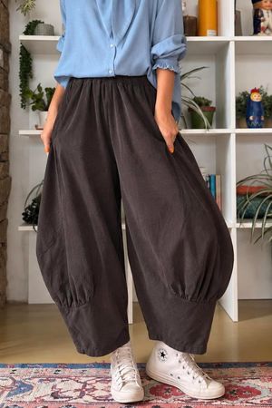 Bateau Needlecord Classic Quirky Tapered Barrel Pant Coffee Bean